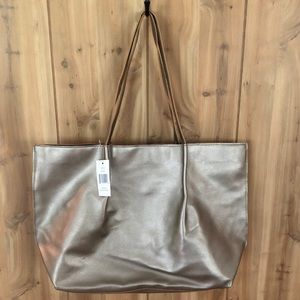 NWT Saks 5th Ave tote & cosmetic bag